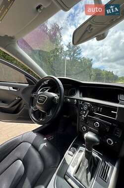 Седан Audi A4 2014 в Львові