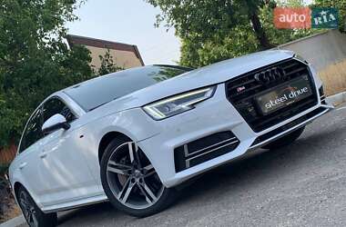 Седан Audi A4 2017 в Миколаєві