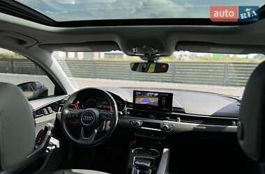 Седан Audi A4 2021 в 