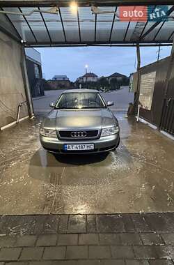 Седан Audi A4 1994 в 