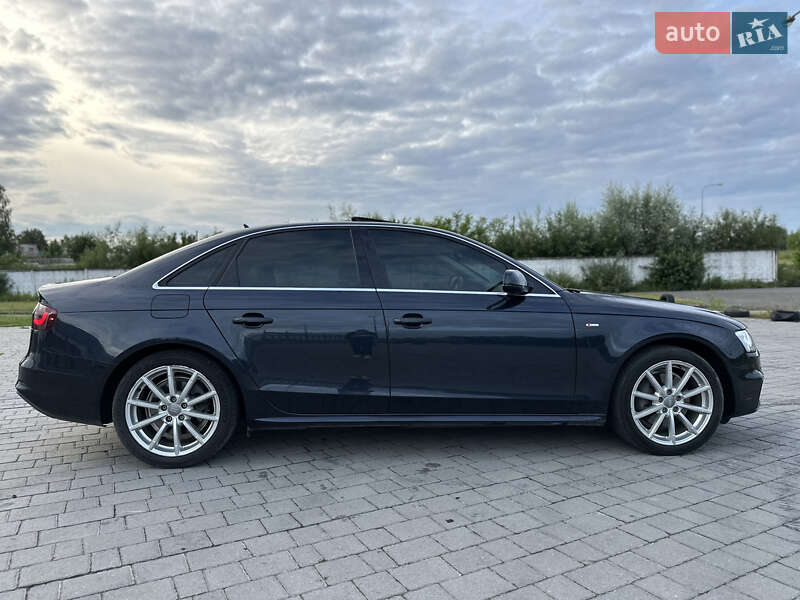 Седан Audi A4 2014 в Львове