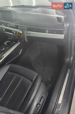 Седан Audi A4 2017 в 