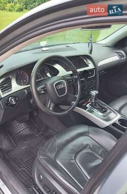 Седан Audi A4 2010 в 