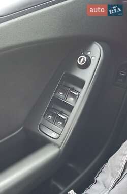 Седан Audi A4 2010 в 