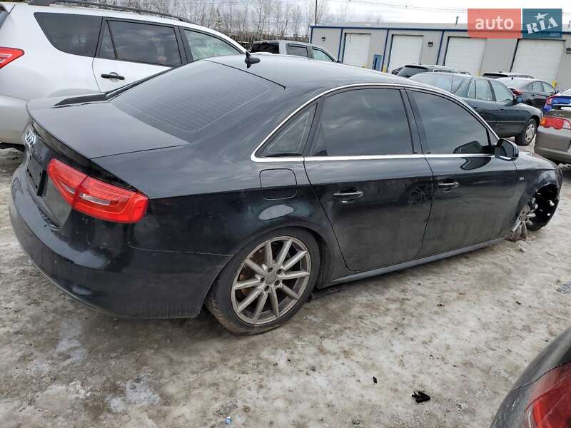 Седан Audi A4 2015 в Львове
