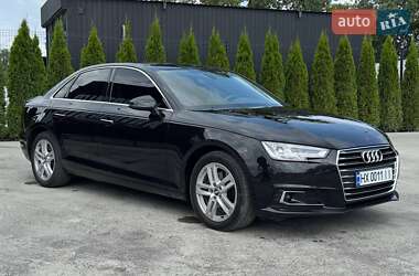 Седан Audi A4 2017 в 
