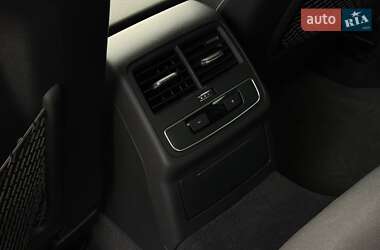 Седан Audi A4 2017 в 