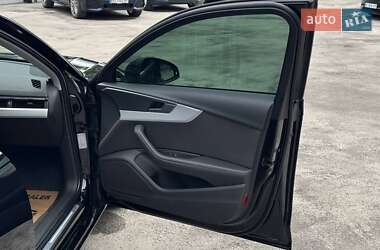 Седан Audi A4 2017 в 