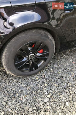 Седан Audi A4 2014 в Луцке
