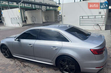 Седан Audi A4 2017 в 