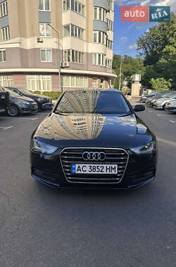 Седан Audi A4 2013 в 