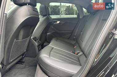 Седан Audi A4 2018 в 