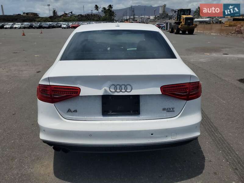 Седан Audi A4 2014 в Львове