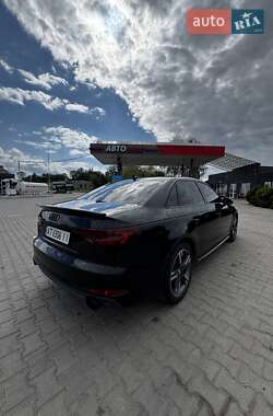 Седан Audi A4 2018 в 