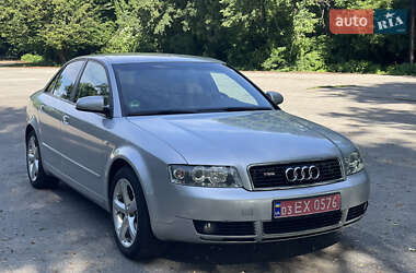 Седан Audi A4 2004 в 