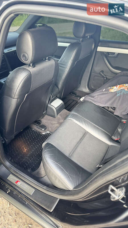 Седан Audi A4 2004 в Василькове