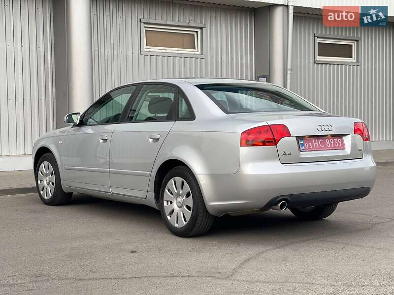 Седан Audi A4 2005 в Луцке