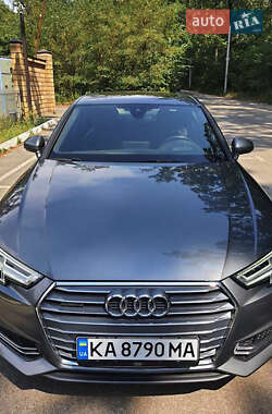 Седан Audi A4 2018 в 