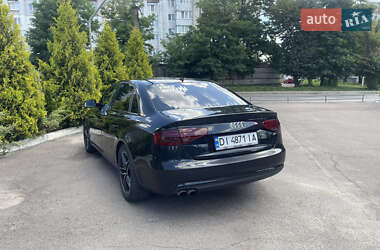 Седан Audi A4 2013 в 