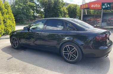 Седан Audi A4 2013 в 