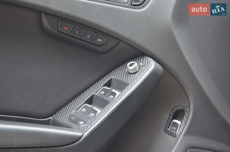 Седан Audi A4 2012 в Киеве