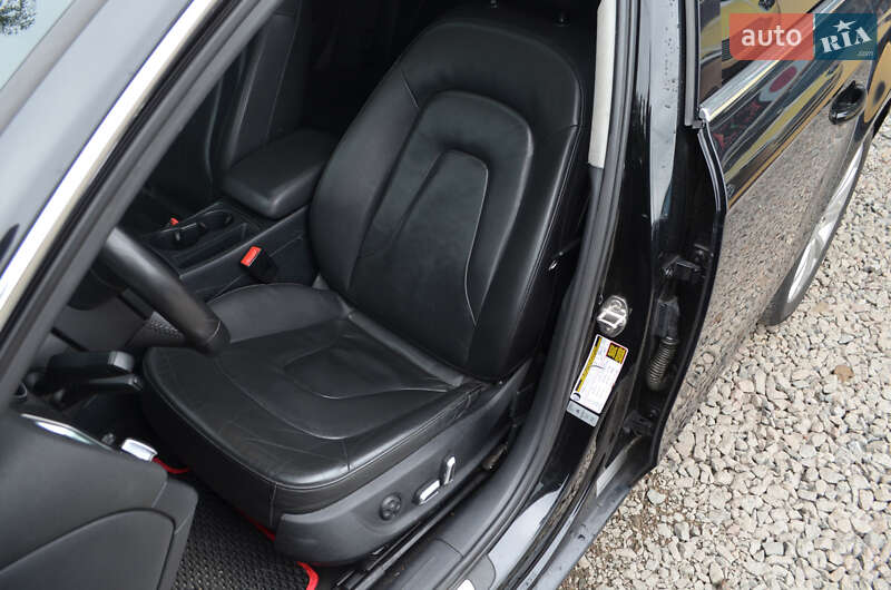 Седан Audi A4 2012 в Киеве