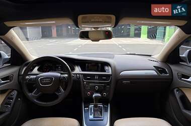 Седан Audi A4 2012 в 