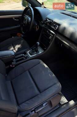 Седан Audi A4 2002 в 