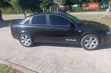 Седан Audi A4 2004 в 