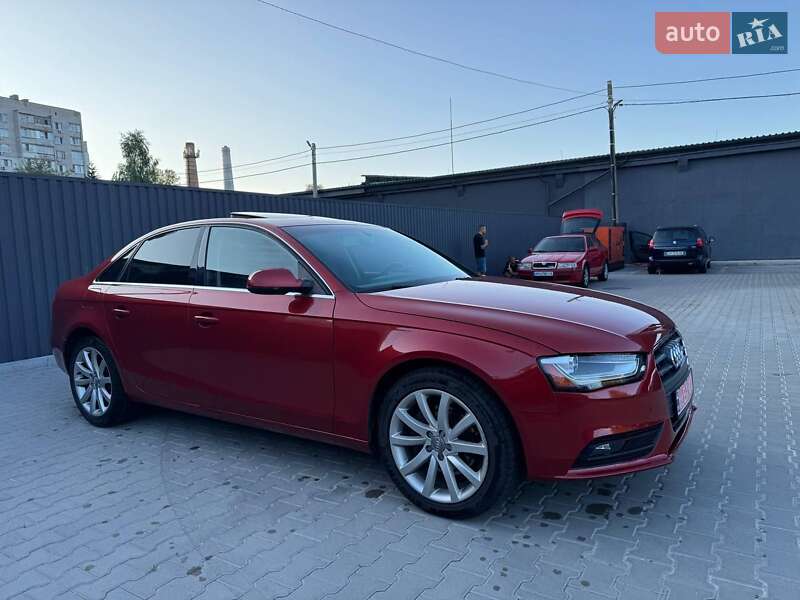 Седан Audi A4 2013 в Житомире
