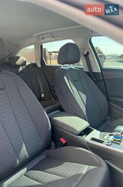 Универсал Audi A4 2018 в 