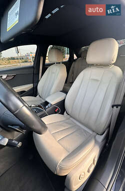 Седан Audi A4 2017 в 
