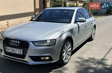 Седан Audi A4 2014 в Черноморске