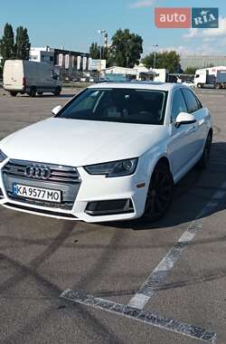 Седан Audi A4 2019 в 