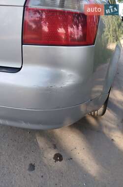 Седан Audi A4 2001 в 