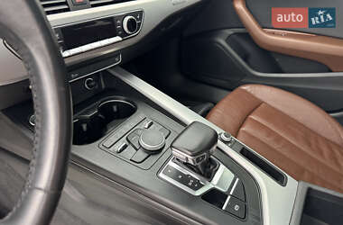 Седан Audi A4 2018 в 