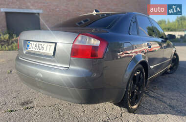 Седан Audi A4 2002 в 