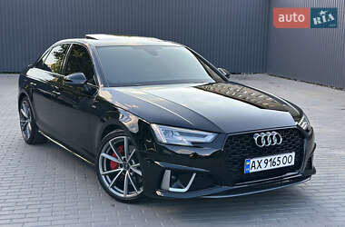 Седан Audi A4 2017 в 