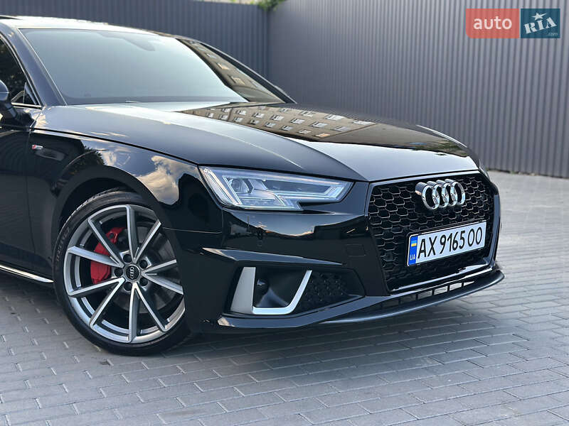 Седан Audi A4 2017 в Харкові