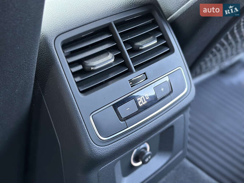Седан Audi A4 2017 в Харкові