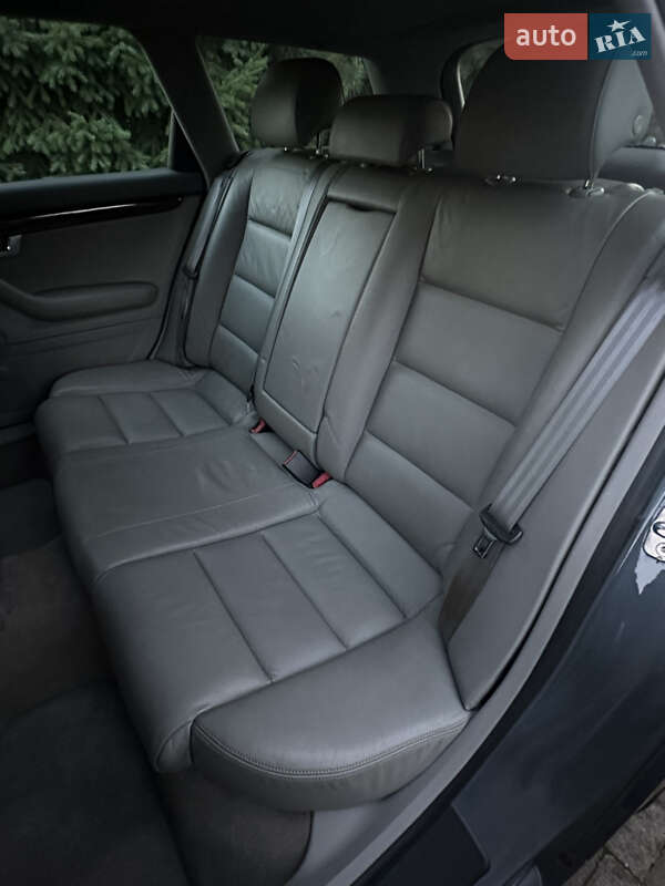 Универсал Audi A4 2003 в Сарнах