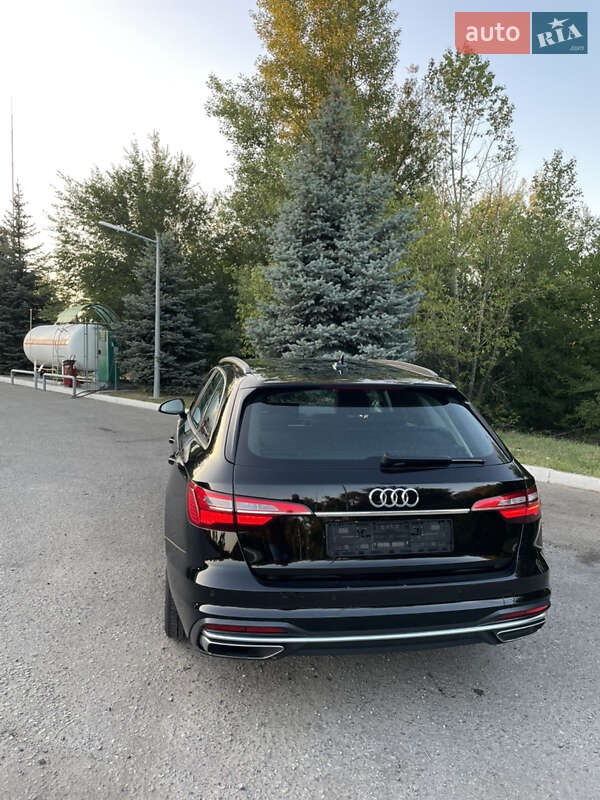 Универсал Audi A4 2022 в Павлограде