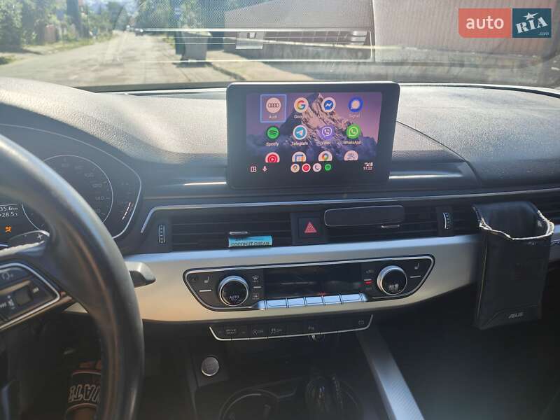 Седан Audi A4 2017 в Черновцах