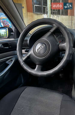 Универсал Audi A4 1998 в 