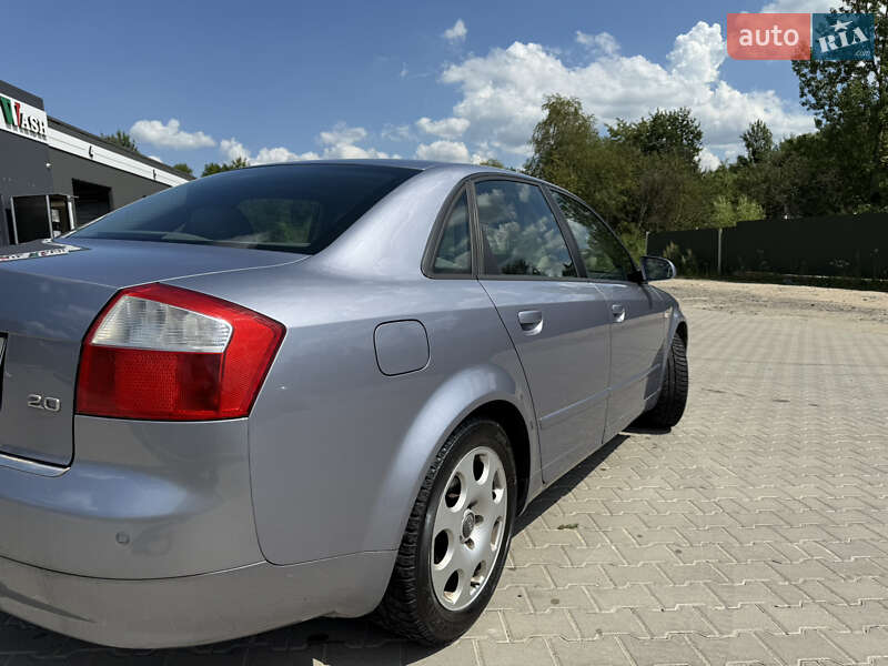 Седан Audi A4 2004 в Львове