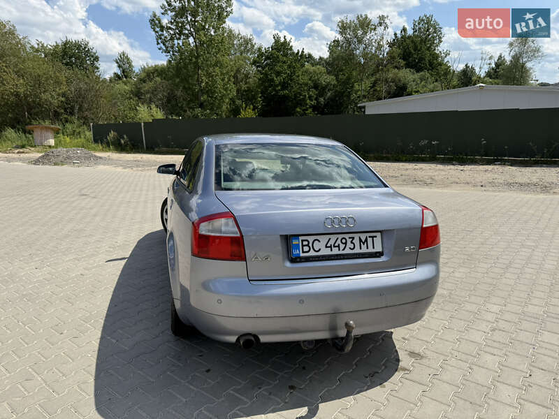 Седан Audi A4 2004 в Львове