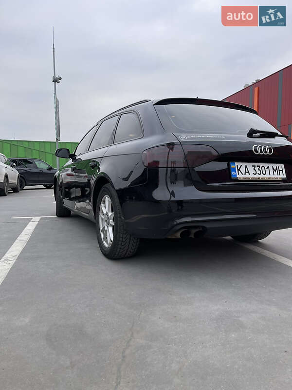 Универсал Audi A4 2012 в Киеве