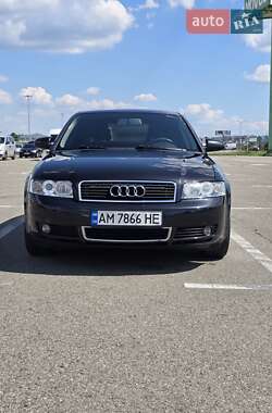 Седан Audi A4 2003 в 