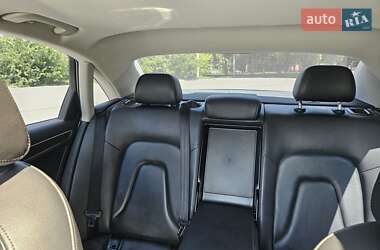 Седан Audi A4 2015 в 