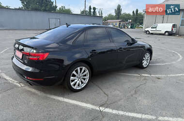 Седан Audi A4 2016 в Горішніх Плавнях